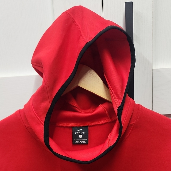 Nike Men's Bold Red and Black Pull Over Hoodie - Picture 3 of 8